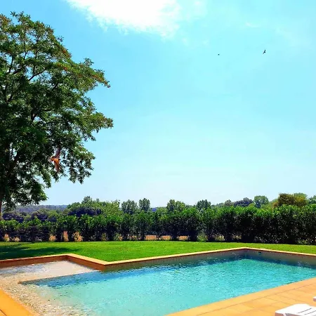 Masia Restaurada Con Piscina Privada28 Pax Villa Girona