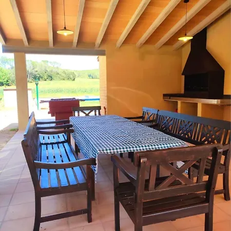 Masia Restaurada Con Piscina Privada28 Pax Villa Girona